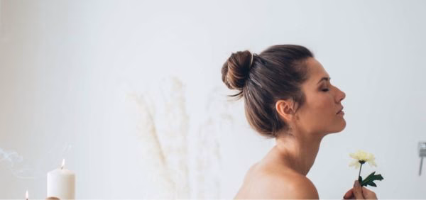 Brow Bar Behandlung bei Aurawellness Hamburg